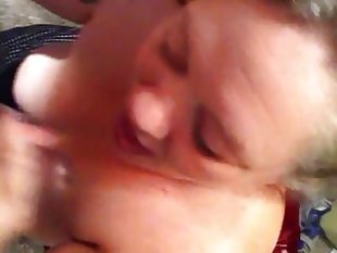 My friend's mature bbw mom slurps my cock with..