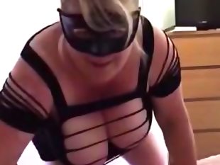 My wife sucks of man we met in the pub