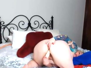 Hot tattooed blond cougar bbw becky