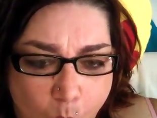 Mature women masturbates