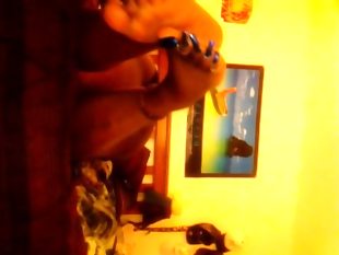 Ebony soles enticing voice