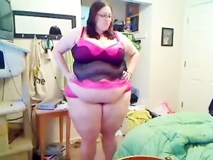 Lard heap should be cleaning up her fucking room..