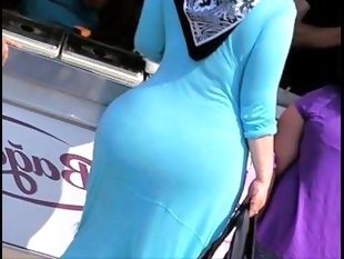 Arab street voyeur - big butt candid - spying